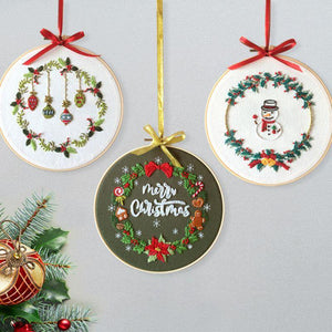 Planet Gates Christmas DIY Embroidery Starter Kit With Xmas Themed Pattern Embroidery Hoop Cotton Linen Cloth Thread Needlework Sewing Craft