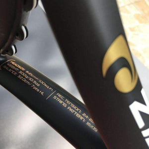 Planet Gates Custom taiwan Tennis racket 100sq.in 300g 16x19 Black tennis racquet 100% carbon foamed handle  with bag