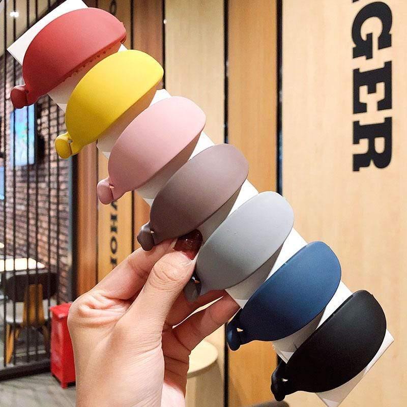 Cute Candy Colors Banana Shape Hair Claws Women Girls Sweet Hair Clips Ponytail Holder Hairpins Fashion Hair Accessories