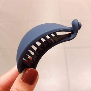 Cute Candy Colors Banana Shape Hair Claws Women Girls Sweet Hair Clips Ponytail Holder Hairpins Fashion Hair Accessories
