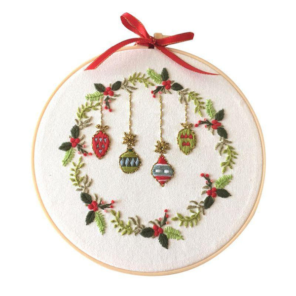 Planet Gates F / 20*20cm Christmas DIY Embroidery Starter Kit With Xmas Themed Pattern Embroidery Hoop Cotton Linen Cloth Thread Needlework Sewing Craft