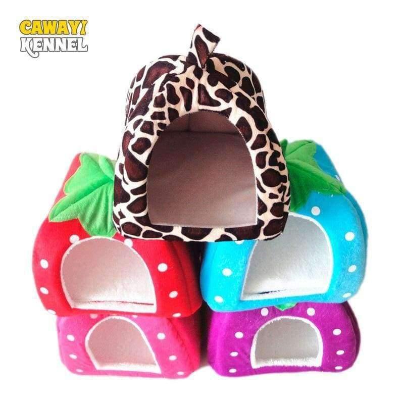Planet Gates Foldable Cat Dog Kennel Warm Cushion Strawberry Shape Sponge Pet House Dog Nest D0014