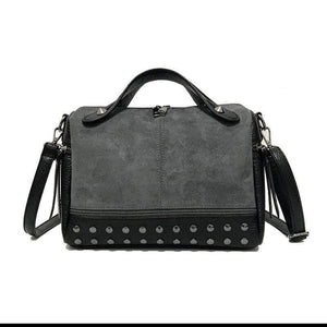 Fashion Women Top-handle Bags with Rivets Small Vintage Motorcycle Tote Bags Sac 2019 High Quality Leather Female Shoulder Bag