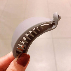 Cute Candy Colors Banana Shape Hair Claws Women Girls Sweet Hair Clips Ponytail Holder Hairpins Fashion Hair Accessories