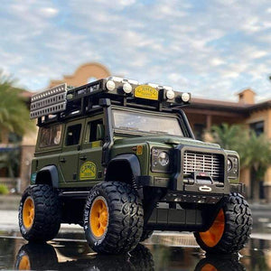 Planet Gates Greed 1:28 Camel Cup Land Rover Defender Alloy Racing Car Model Diecasts & Toy Metal Toy Off-road Vehicles Model Collection Kids Gift
