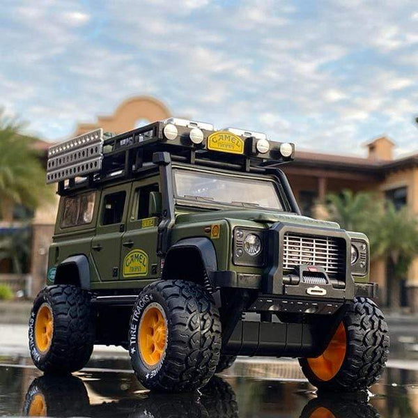 Planet Gates Greed 1:28 Camel Cup Land Rover Defender Alloy Racing Car Model Diecasts & Toy Metal Toy Off-road Vehicles Model Collection Kids Gift