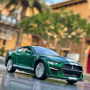 Planet Gates Green 2 1:32 Ford Mustang Shelby GT500 GT350 Supercar High Simulation Car Model Alloy Pull Back Kid Toy Car 4 Open Door Children's Gifts