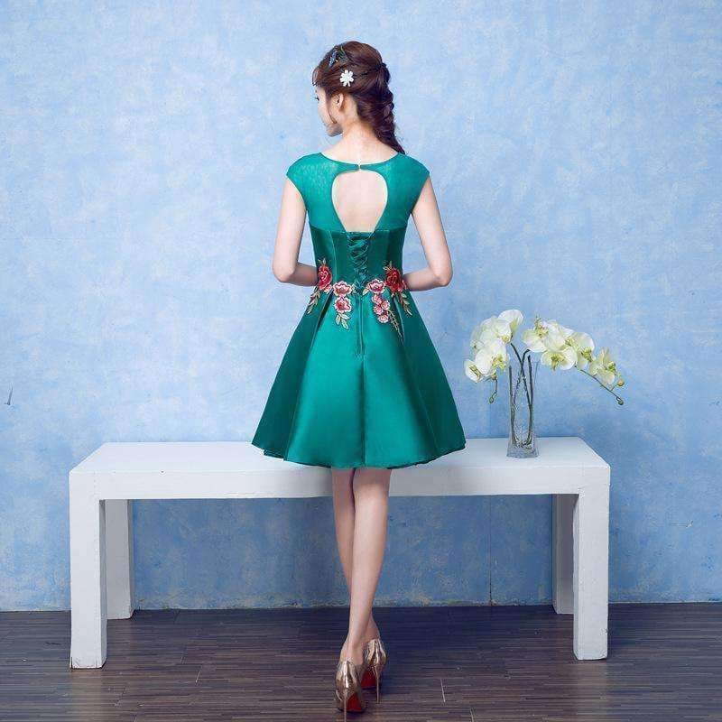 Planet Gates green / 2 Green Sleeveless Cocktail Dresses Elegant Flower Pattern Embroidery Sexy Backless Satin Cocktail Gown X060