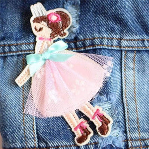 Planet Gates hole design / L Embroidered Pet Clothes Hole Cowboy Jean Clothes for Small Dogs Autumn Chihuahua Dog Jacket Factory Direct Sale Dog Vests