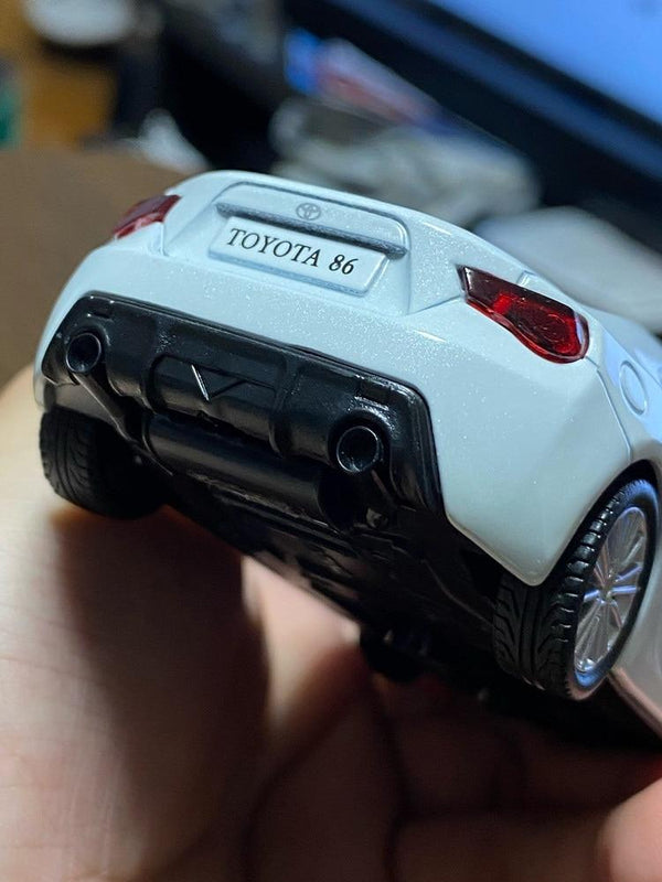 Planet Gates Japanese Supercar Family TOYOTA 86 GT Simulation Exquisite Diecasts & Toy Vehicles RMZ city Car Styling 1:36 Alloy Car Model