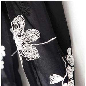 Planet Gates Kids Fashion Girls Clothing Sets 2 pcs White Lace Blouse Top & Black Flowers Pants Set for Teenage Girls Clothes Set