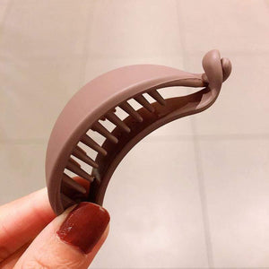 Cute Candy Colors Banana Shape Hair Claws Women Girls Sweet Hair Clips Ponytail Holder Hairpins Fashion Hair Accessories