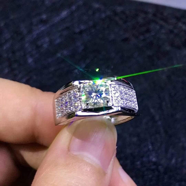 Planet Gates Moissanite Men's rings, now the most popular gemstone, have high hardness, comparable to diamonds. 925 Silver