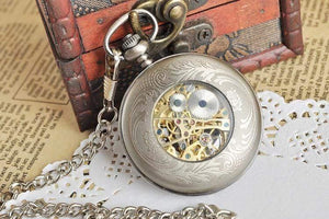 Planet Gates silver Red cross Hollow Hand Wind Mechanical Pocket Watch Classic Men's and Women Bronze Tone for Birthday Gift