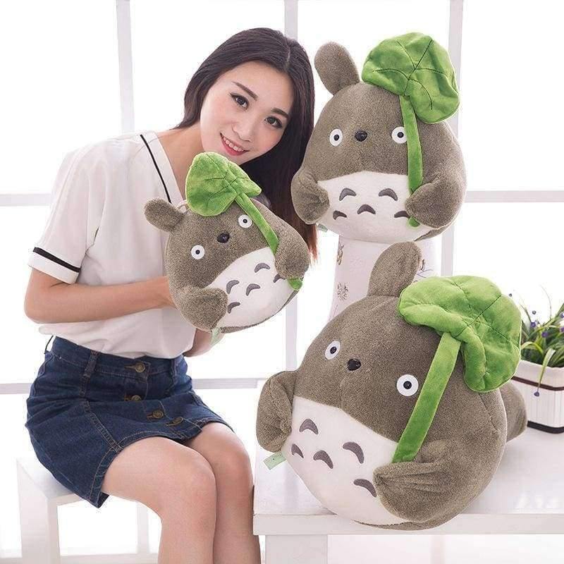 Planet Gates TV Movie Character 20cm Lovely Plush Toy My Neighbor Totoro Plush Toy Cute Soft Doll Totoro with Lotus Leaf Kids Toys Cat Gift