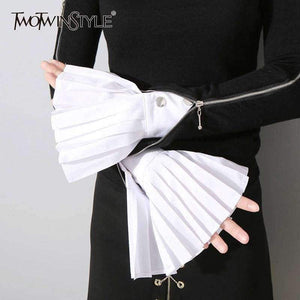 Planet Gates TWOTWINSTYLE Fashion Pleated Gloves Women Flared Cuffs All-match Basic Clothes Accessories 2018 New