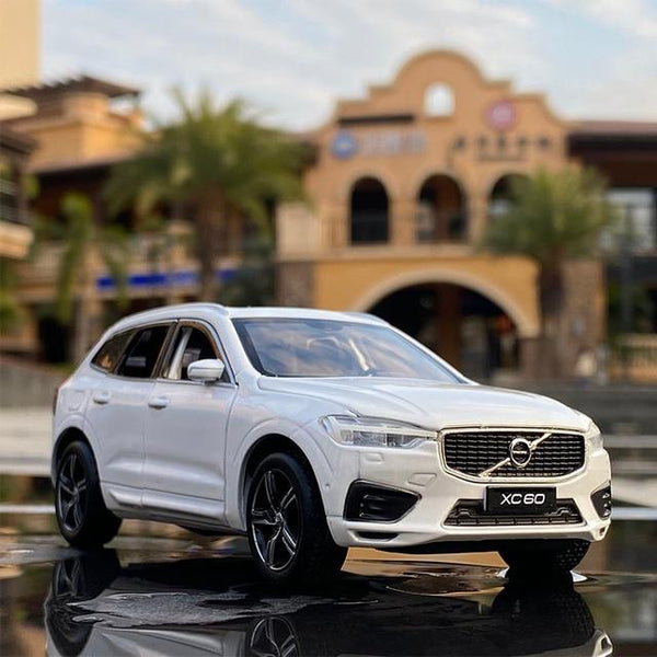 Planet Gates White 1:32 VOLVO XC60 SUV Alloy Car Model Diecasts & Toy Metal Vehicles Car Model Simulation Sound Light Collection Childrens Toy Gift