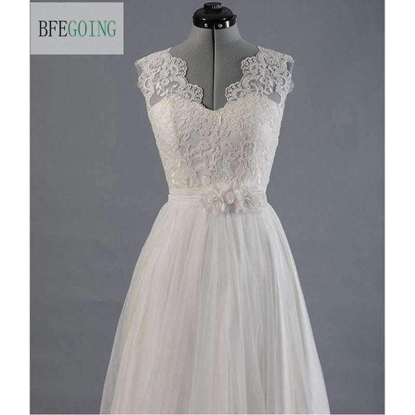 Planet Gates White / 2 Lace  Tullle V-Neck Wedding dress Sweep/Brush Train Floor-Length  Cap Sleeves  Bridal Gown Custom made