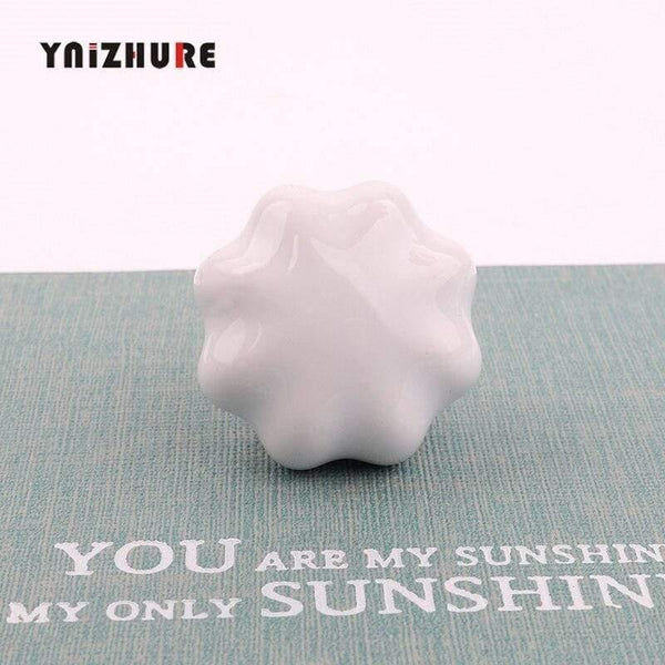 Rural Acme Nordic Style Ceramic Single Cartoon Round  Wardrobe Kitchen Garden Door Handle Modern Cabinet Handle