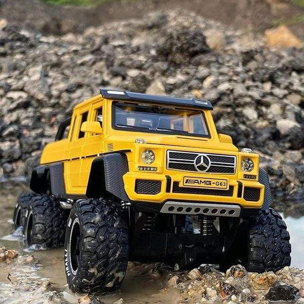 Planet Gates yellow 1/28 Benzs G63 6*6 Big Tyre Alloy Pickup Car Model Diecast Metal Simulation Toy Off-road Vehicles Model Collection Children Gift