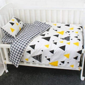 Planet Gates Yellow Triangle 3 Pcs Set Baby Bedding Set Pure Cotton Flamingo Grey Cloud Pattern Crib Kit Including Pillowcase Duvet Cover Cot Flat Sheet