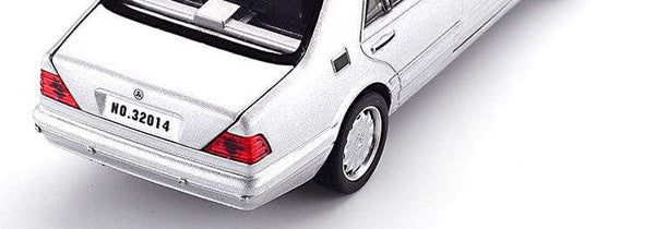 Planet Gates Zhenwei  W140 1:32  Alloy Model Car Sound Light Pull-back Light Sound Alloy Vehicle Model Toys for Children